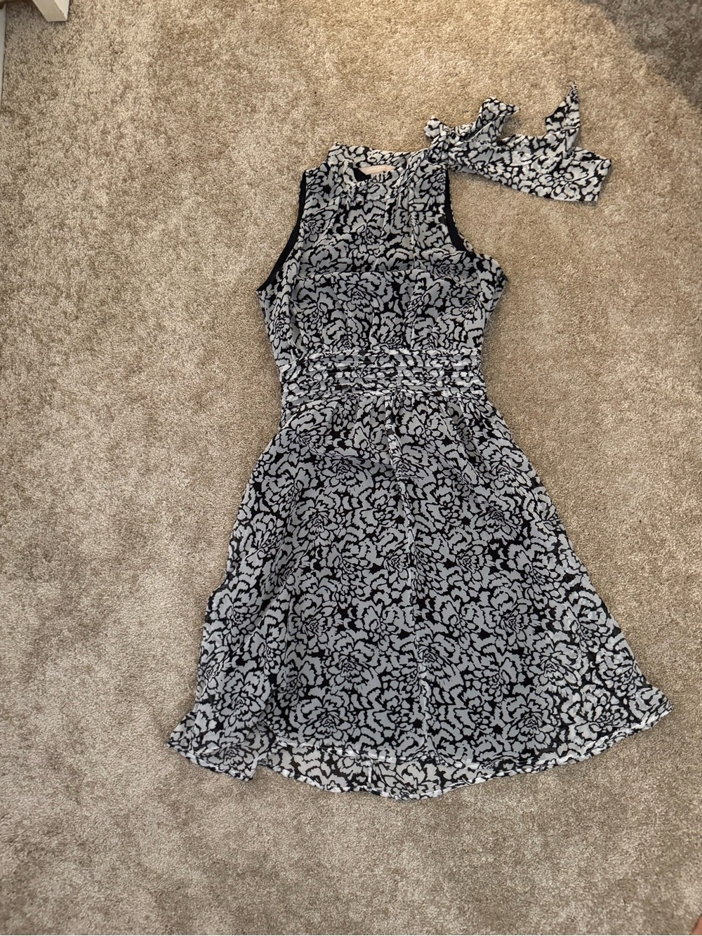 Sleeveless Banana Republic dress